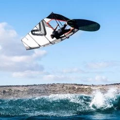 Voile De Windsurf Severn Blade - Red -Surf Promotion Boutique 37e30cd425787ff229606e3943104352d9757294 E21SEVEWAT68969 6